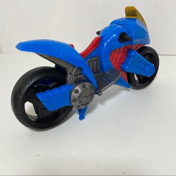 3 Superhero/Motorcycles Marvel Playskool Hasbro2018 New Condition Moveable Parts - Picture 8 of 12